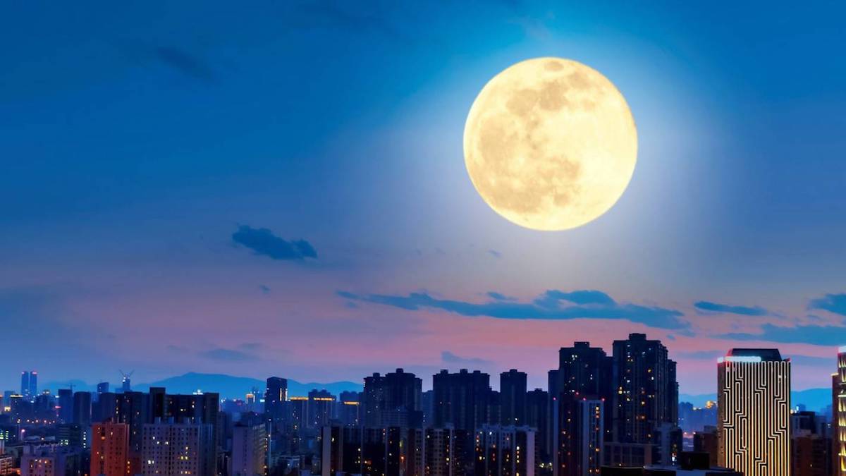 Luna artificial sobre Chengdu